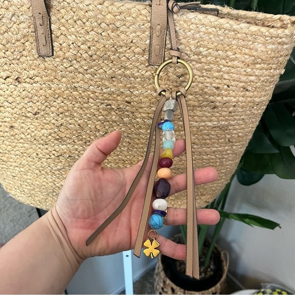🍀 Lucky Brand Natural Straw Tote Bag with Leather Straps & Beaded Charm | Boho - Picture 7 of 7